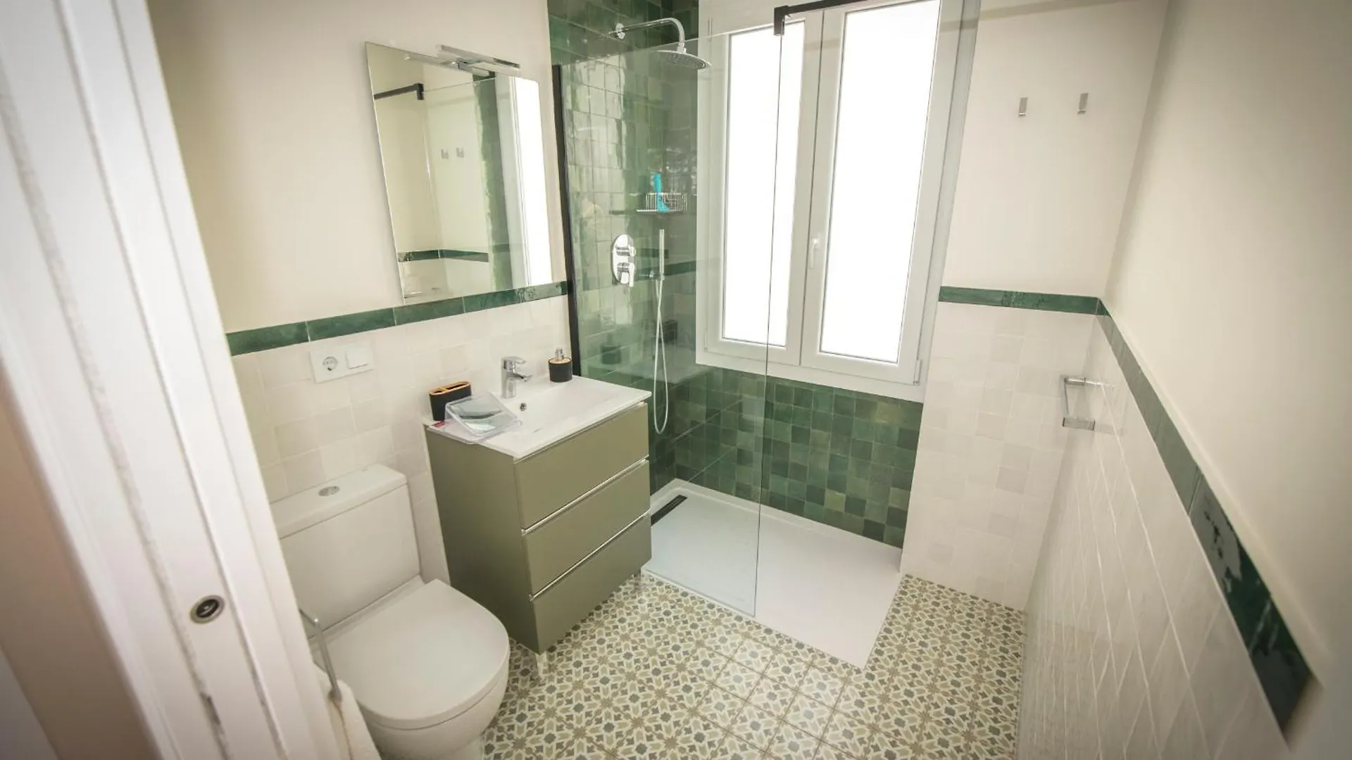아파트 Palacio El Duende Old Town Parking Gratis Terraza Vista Catedral Alcazar 헤레스 스페인